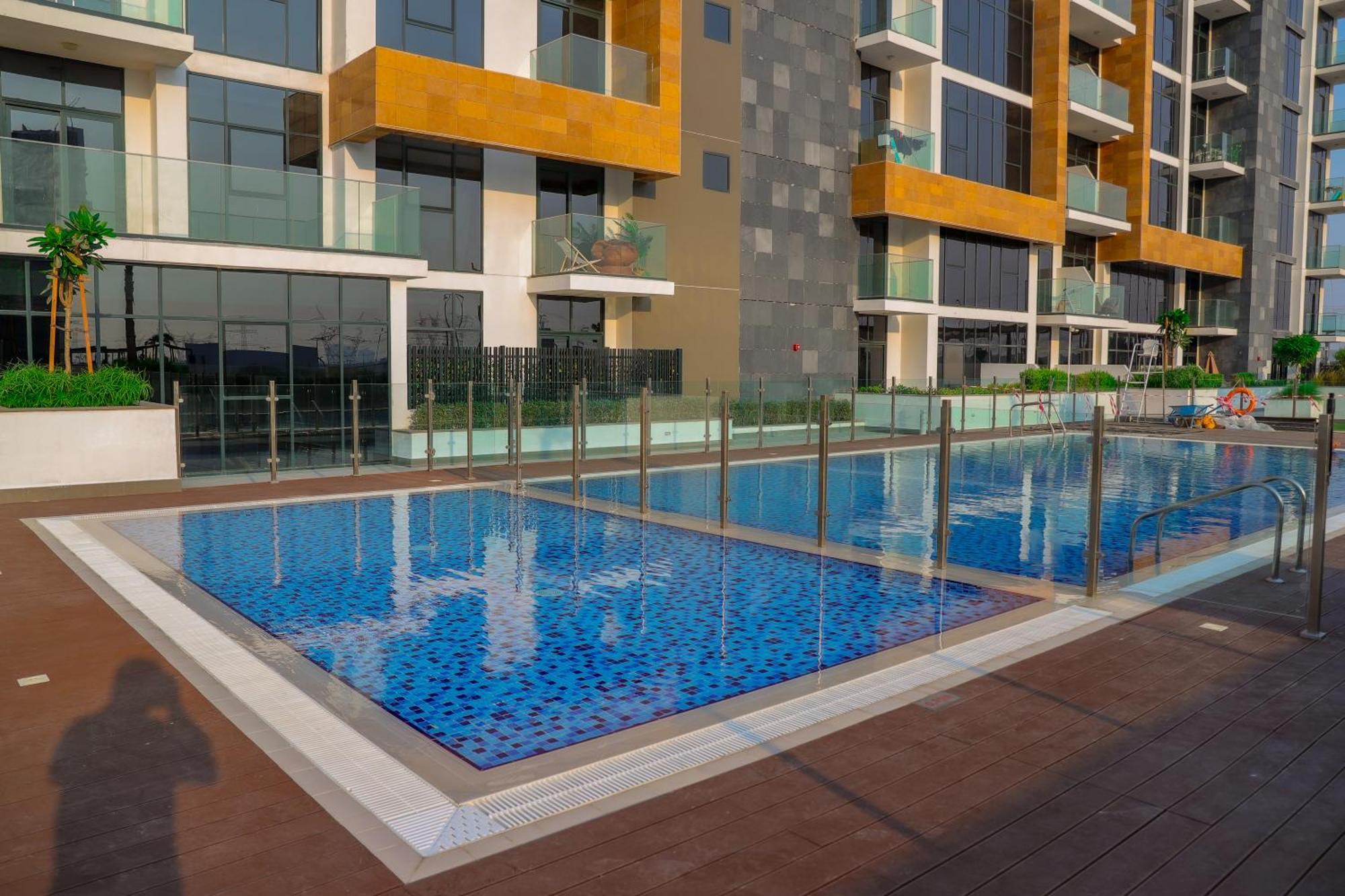 Cozy Spacious Azizi 47 Apartment *