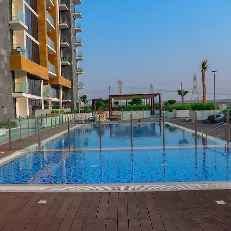 Cozy Spacious Studio Azizi 47 Dubai Exterior photo