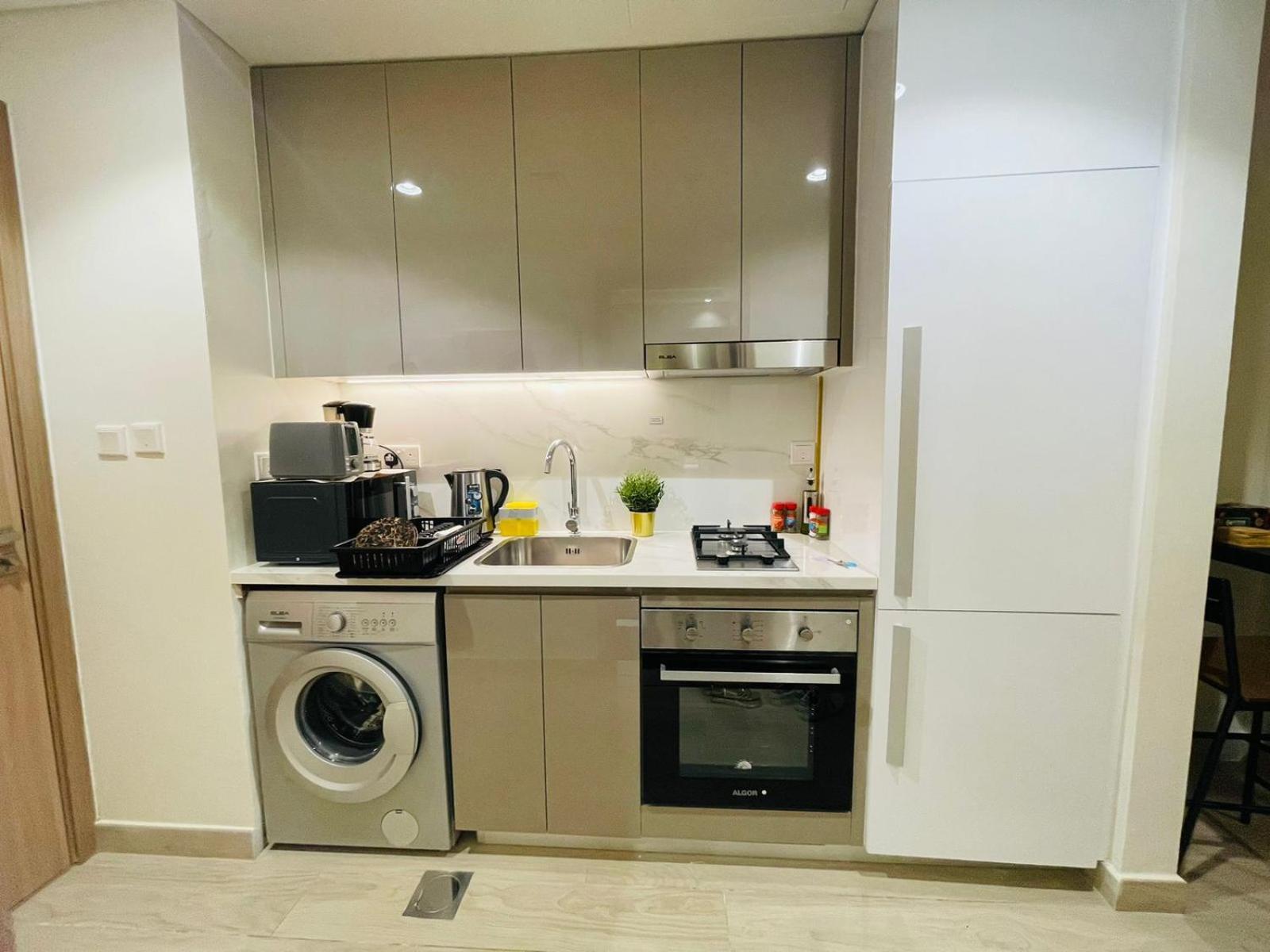 Apartment Cozy Spacious Azizi 47 *
